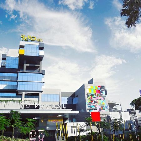 Yello Hotel Paskal Bandung Exterior foto